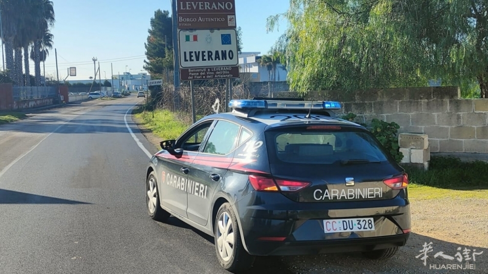 13名工人里有7人是黑工，华人老板被控及重罚