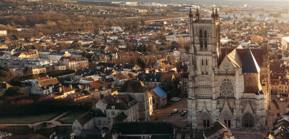 77省 莫城：房价同比下跌 4.8%，部分街区价格回落