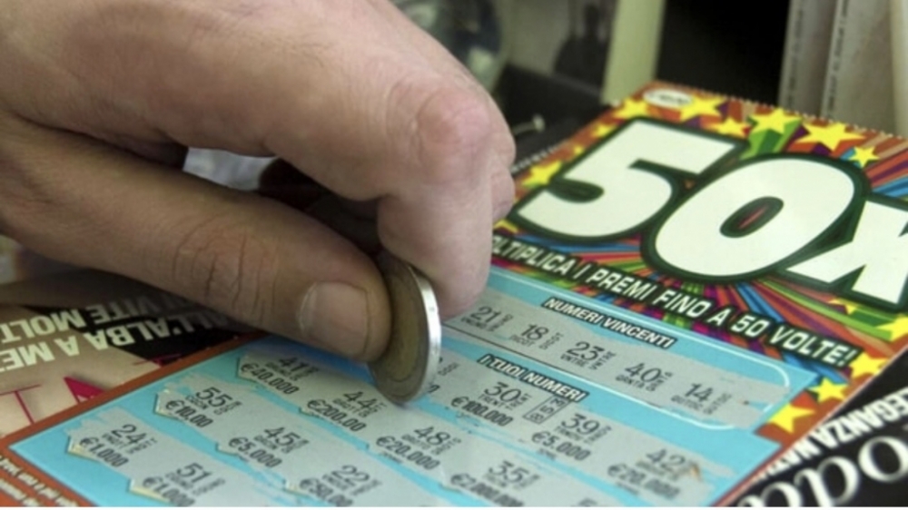 监守自盗！罗马彩票欺诈案：前员工操控系统截胡中奖彩票，安排亲友兑现超2500万欧元 ...