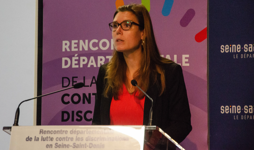 法国圣但尼一名社会党女议员辞职，指新市长与其遇袭案主使存在关系 ...