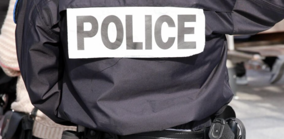 巴黎一美国银行门前惊现爆炸装置，嫌疑人当场被捕并接受羁押审讯 ...