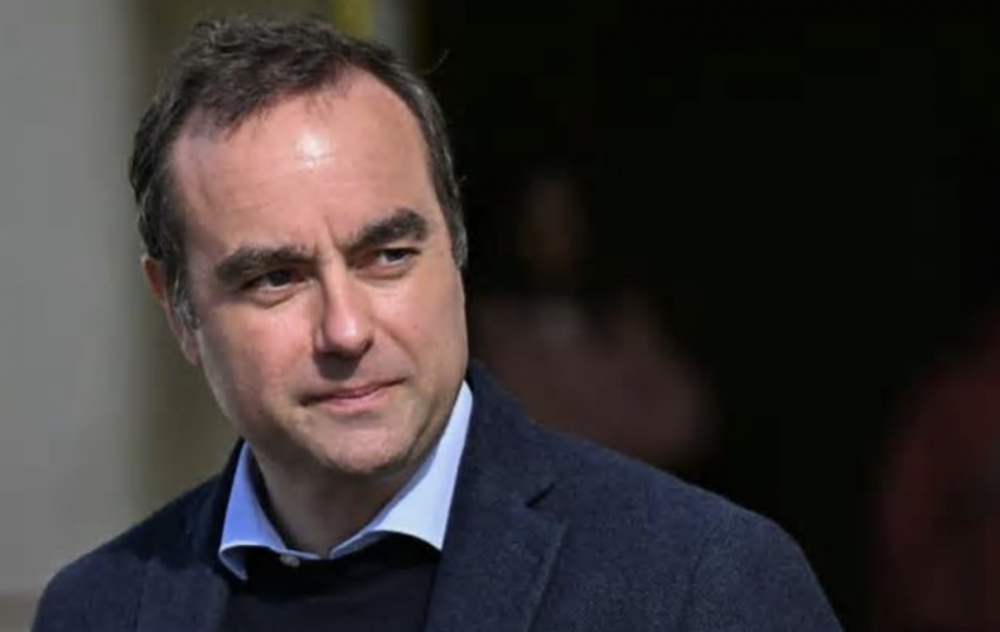 燃油价格飙升：法国总理塞巴斯蒂安·勒科尔尼计划于“下周初”推出新一轮定向补贴 ...