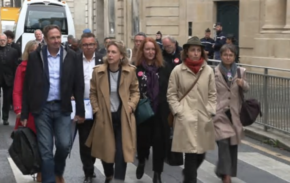 燃油危机：工会周二赴经济部会谈，要求扩大援助范围