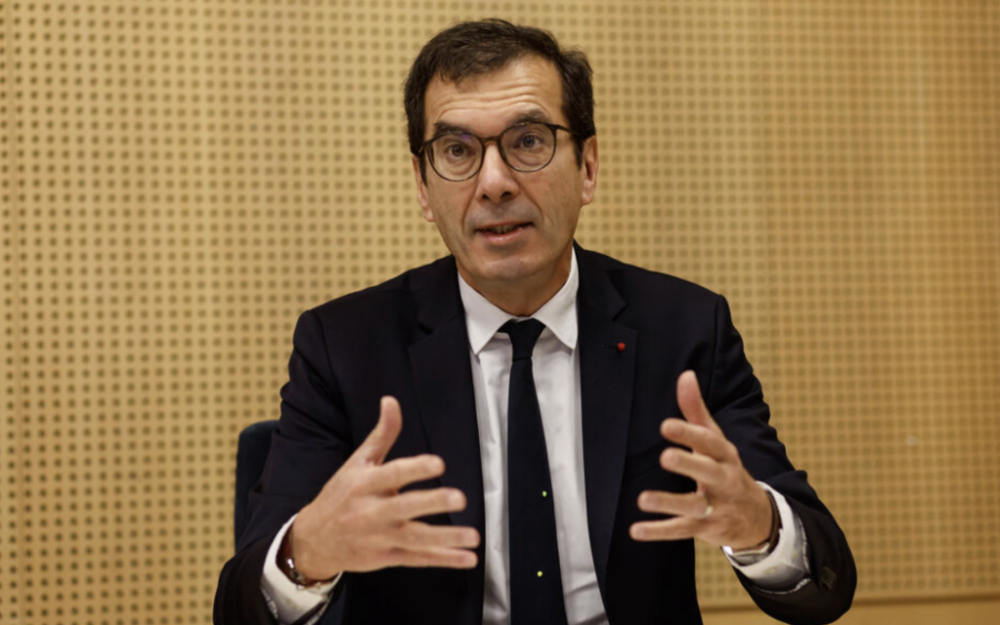 法国劳工部长宣布：将上线“一键检举”功能以触发病假核查 ...