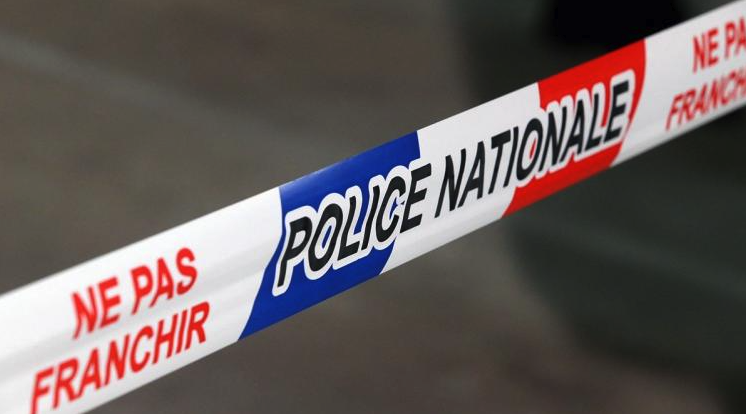 巴黎19区Jaurès地铁站附近发生持刀命案，一名男子死亡，嫌疑人仍在逃 ...