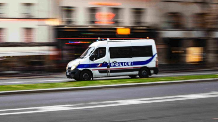 巴黎“冒充身份入室盗窃”出现新变化：未成年人涉案比例10年翻了3倍，老人仍是主要目 ...