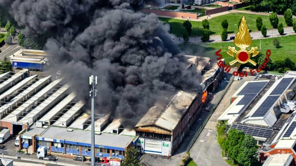 incendio-ditta-speed-service-via-frejus-beinasco-260419-1.jpeg