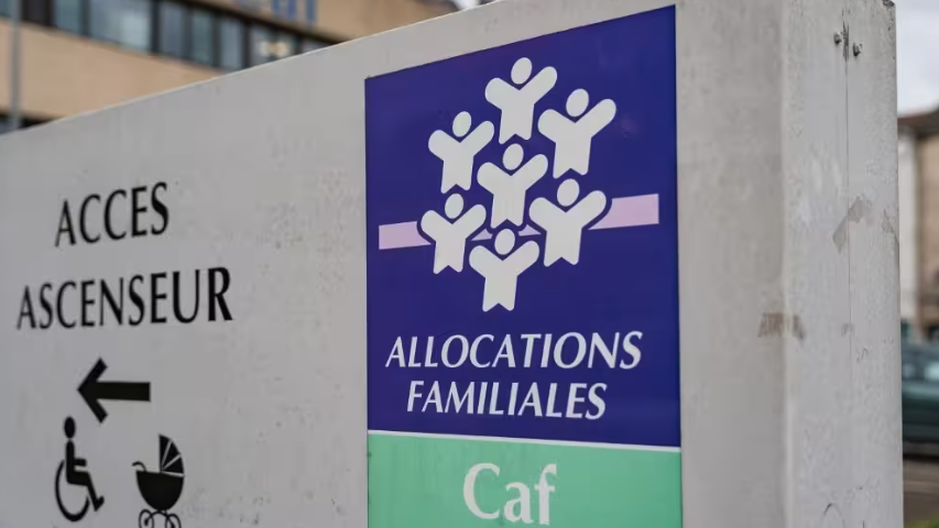 法国严打社保欺诈引发担忧：算法筛查越来越多，权利机构警告别把“侵犯权利”也工业化