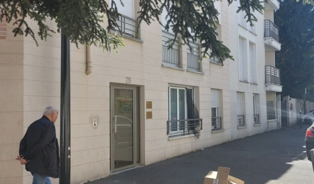 巴黎近郊住宅楼藏毒窝点被端：警方在 Montfermeil 查获45公斤大麻 ...