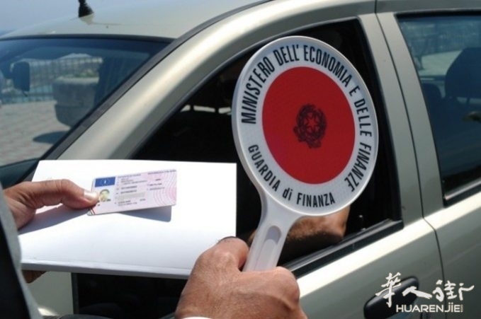 Controllo-stradale-polizia-patente.jpg