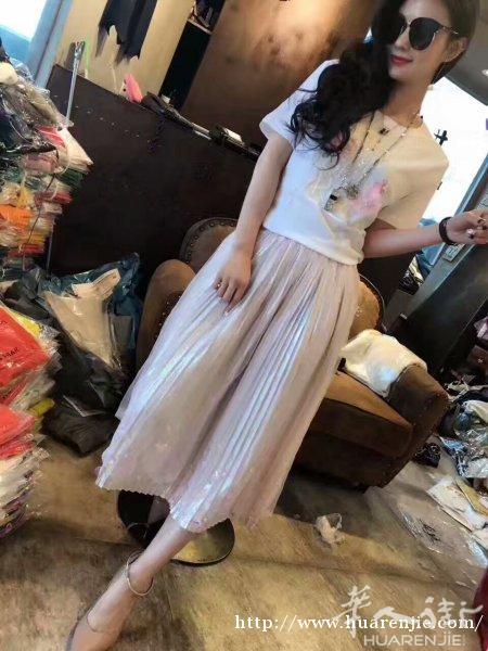 出售.女装时尚潮流服装.鞋子