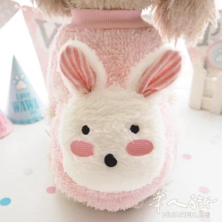 转让猫狗宠物衣服2件,宠物鞋1双。