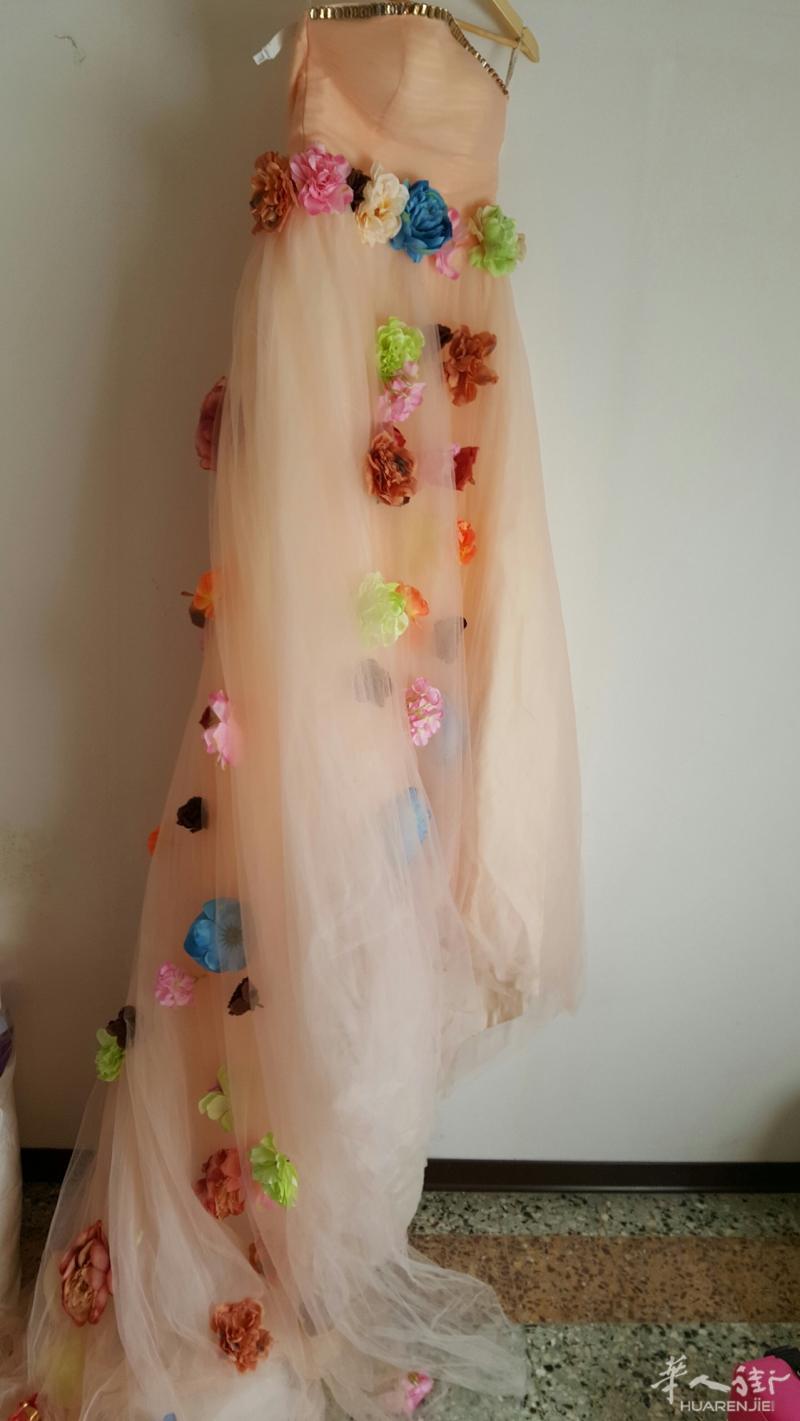 摄影工作室拍摄用婚纱处理，保存完好，剩余15件 打包处理50