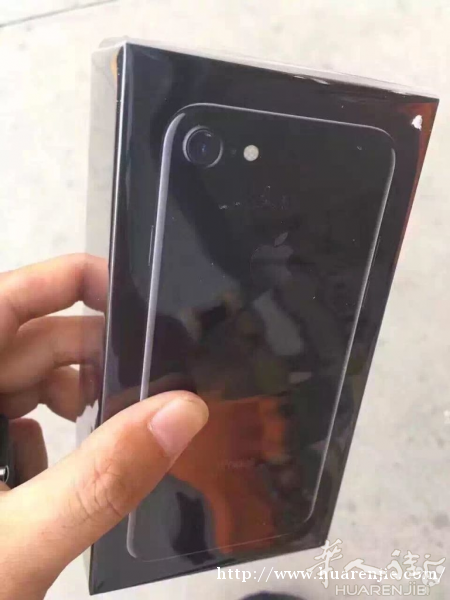 850别人送的新IPhone 7 Plus 128 黑