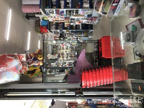 Perugia周边城市百货店转让