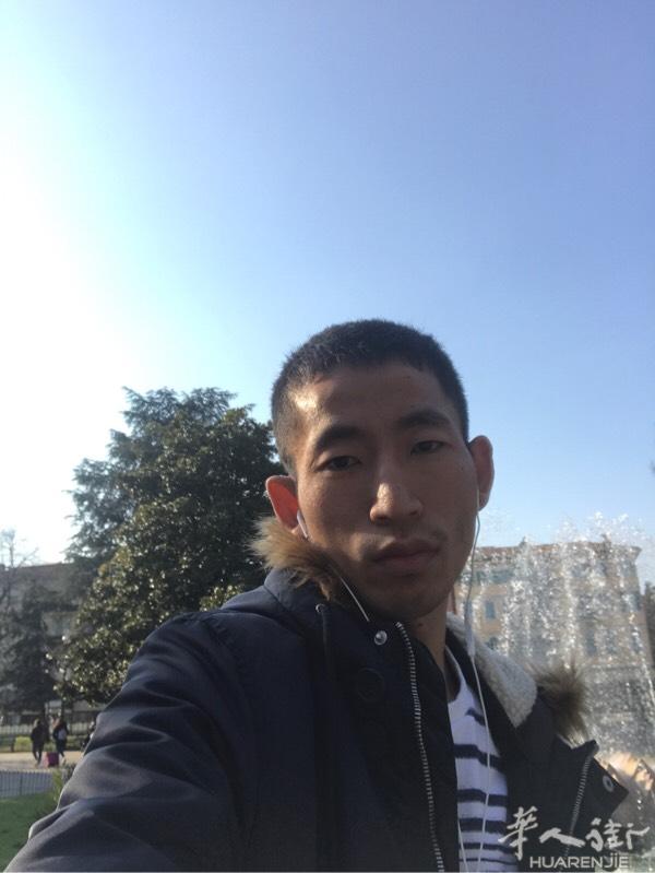 本人身高1.72无不良嗜好是做厨房的希望找个女孩以