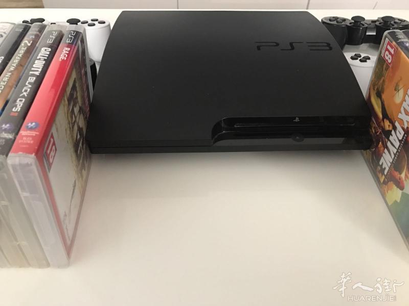 ps3九成新180欧，赠送十几个游戏和4个手柄
