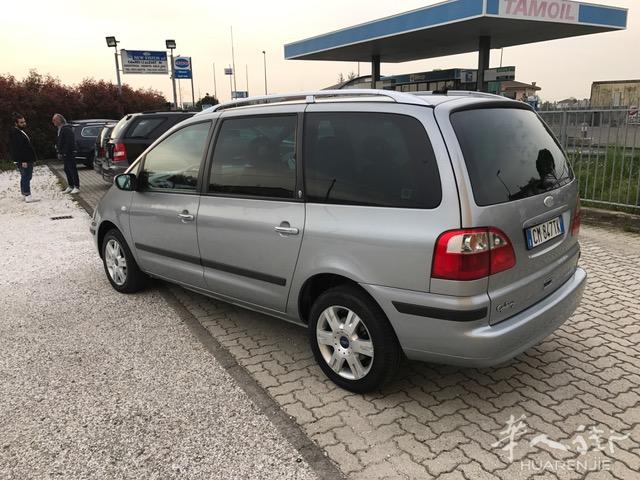 我卖的福特星系的7座2005 km180.000€2900
