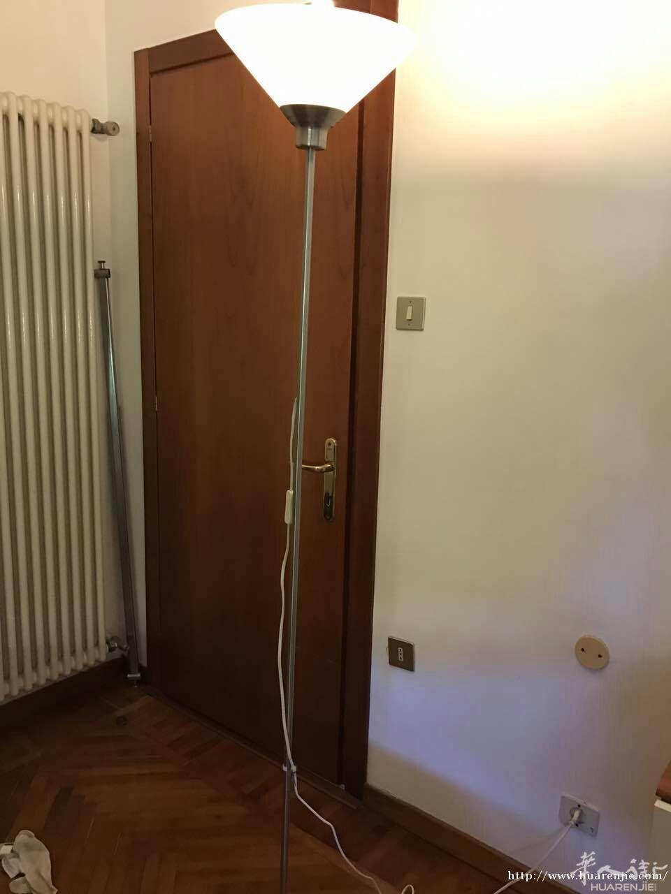 本人回国，处理家具 可单卖 联系电话:3398313822只接收