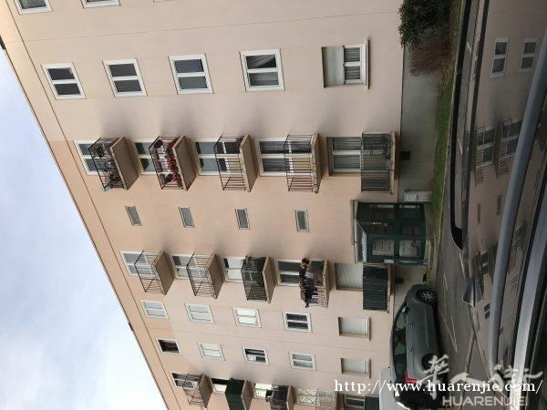 94 creteil 离地铁10分钟 可以申请房补 暖气 煤气 都有