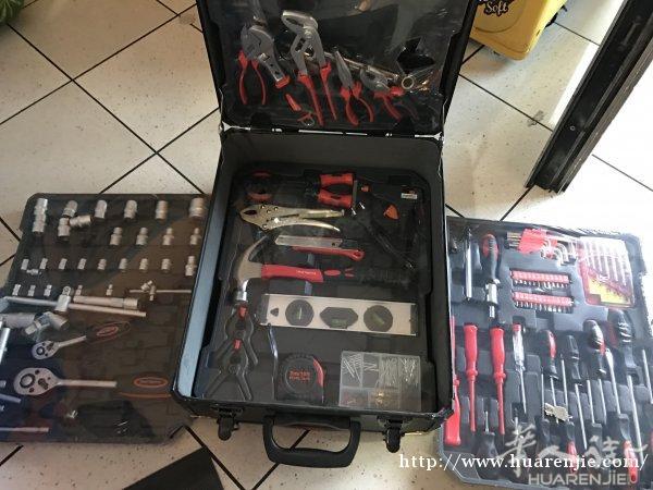 全新好质量工具箱原价1200  300卖了