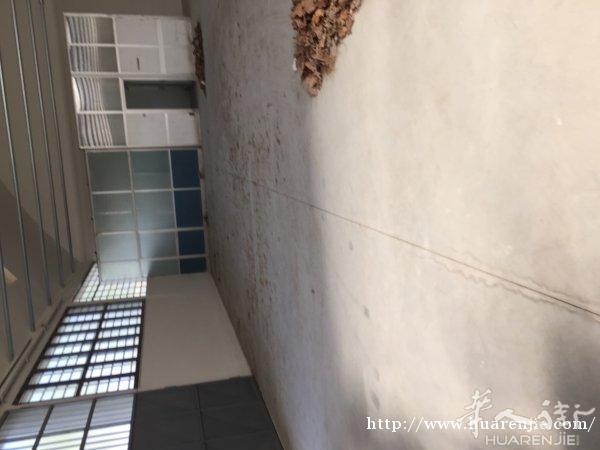 pistoiese尾部空工厂出租 500mq➕100mq私人停车场🅿️