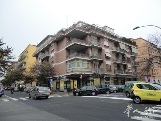 via Renzo da Ceri距离C线地铁malatesta5分钟路程 两室一厅 大阳台