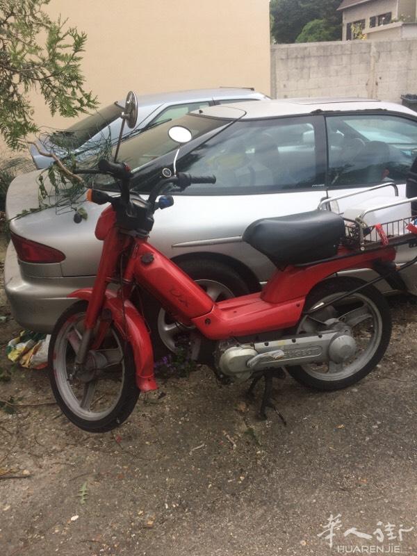 摩托车
