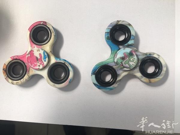 大量收购倒货陀螺，微信号chen3336671543
