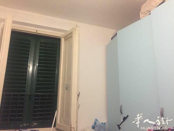 有两个房间可长期搭铺  近阳光超市 需温州地区人士
