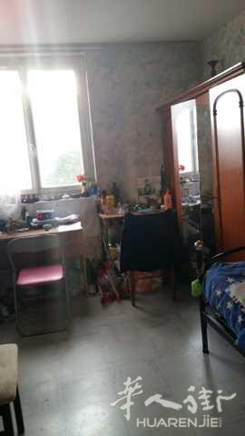 Rosny bois perriere 留学生公寓短租250欧/月