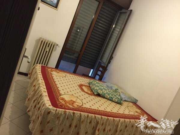 普拉托华人街住房搭铺有长期、临时、夫妻铺、单人钟点