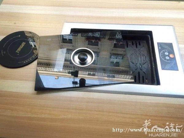 二手韩式烧烤桌子4个和露天金边圆桌3个以及全新自动面条机器一台出售