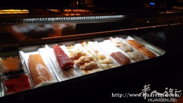 餐馆歇业设备转让，寿司冰箱电饭锅。