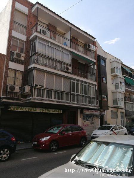 Pvallecas   两房一厅出售二楼69000