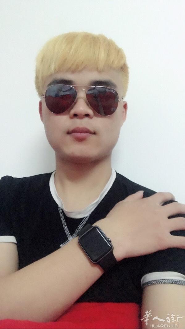 本人想买个苹果笔记本，有想卖的联系电话333368