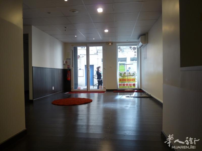 77省空店出租，可以做所有行业，有烟囱，没fond
