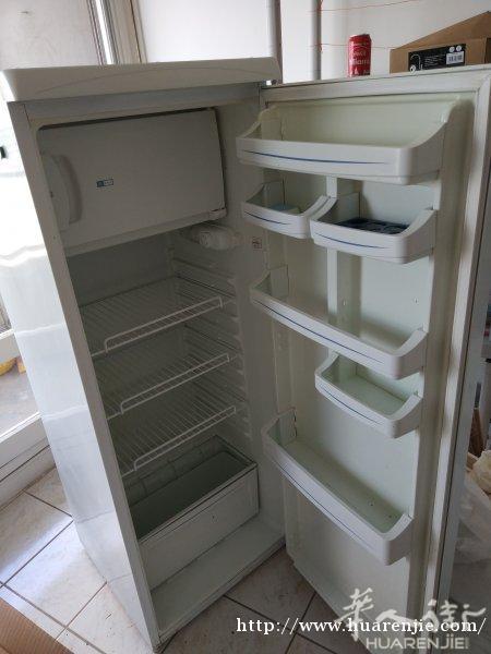 低价出售二手冰箱
