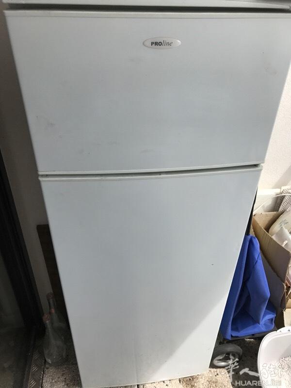 9成新冰箱80欧 自取 不送