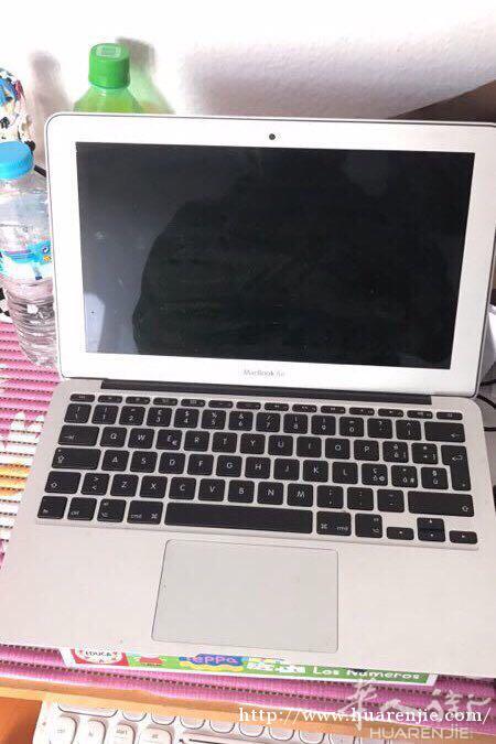 对折出售二手Macbook Air 2015年11.6寸128硬盘4G内存