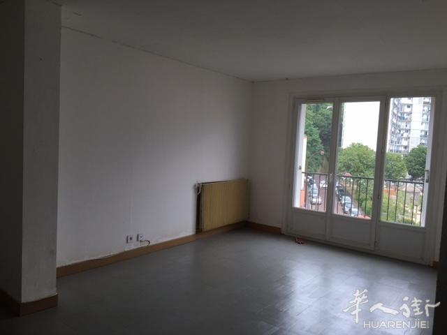 78区凡尔赛15m2独立卧室出租金 450€/月