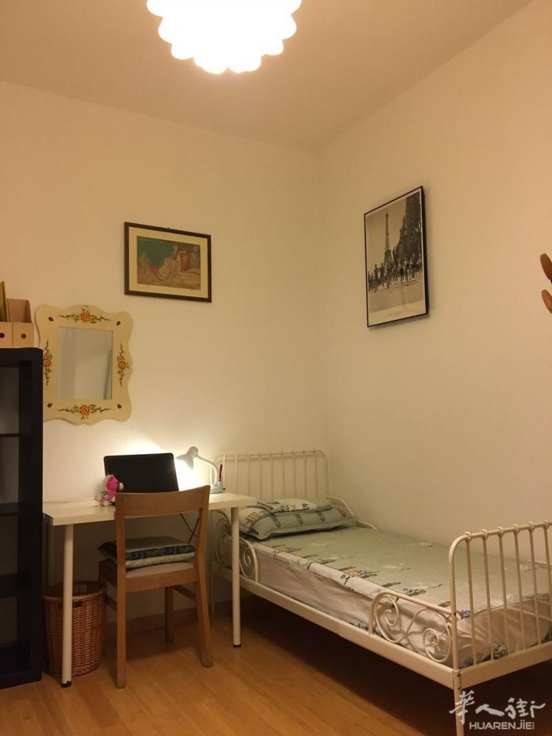 Firenze Novoli 佛大经济学院对面 《双人间》 出租