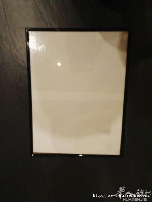 出售30X40 相框，6个，一共5欧元，微信：EliFeng10