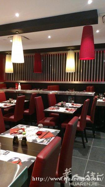 全新日本餐凳子桌子出售110张凳子