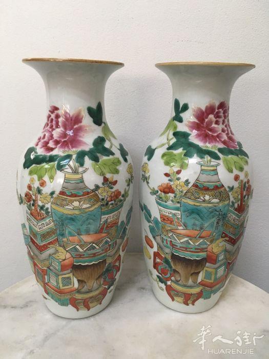 一对清光绪宫廷画师戴裕成大名家 浅绛彩博古纹瓶 全品 包真