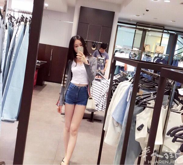 本人在意大利米兰  想认识我的宝宝加微信  tqv