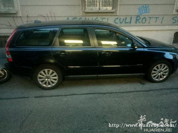 volvo黑色 v50 2000欧元
