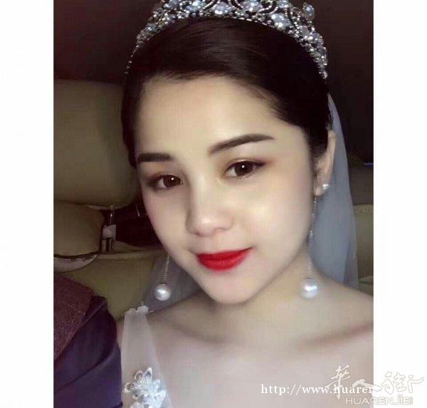 提供各种宴会妆容造型！