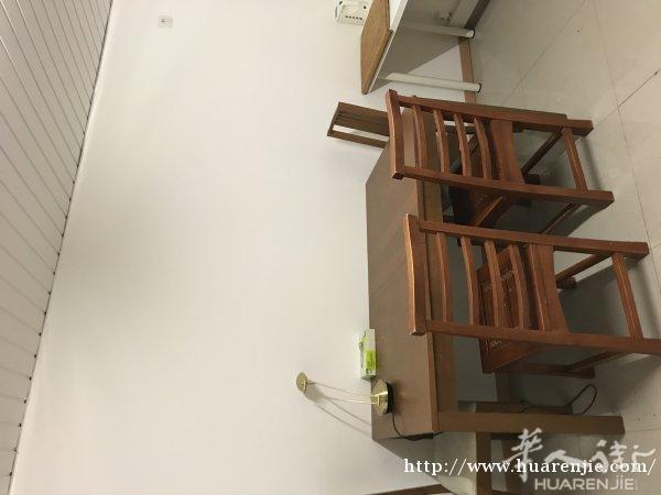 93 距离 le Bourget 50米出租