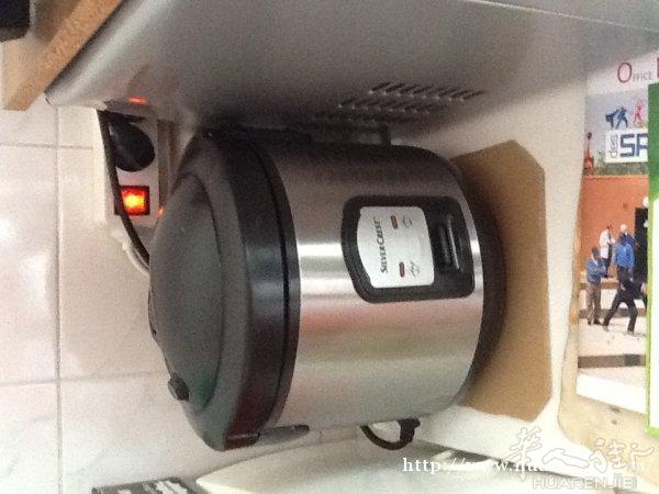 卖小的电饭锅€10，运动机和运气球€30，0751280520